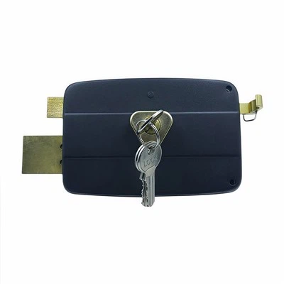 How do I align a quarter turn latch during installation?